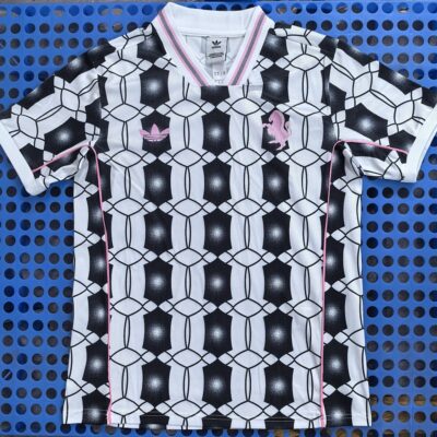 20-26 Juventus retro T-shirt black and white with S-4XL