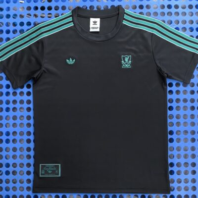 2025 Liverpool Retro T-Shirt Black S-4XL